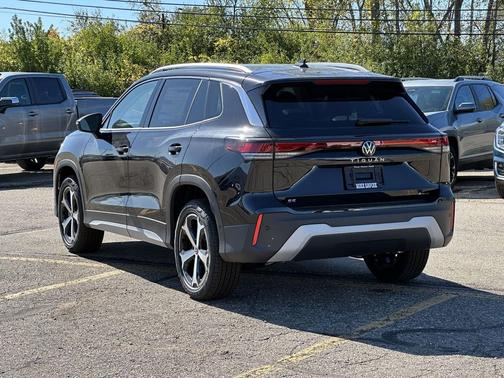 2025 Volkswagen Tiguan 2.0T SE 4MOTION