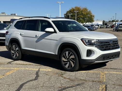 2025 Volkswagen Atlas 2.0T SE w/Technology 4MOTION
