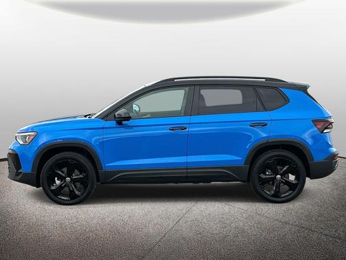 2025 Volkswagen Taos 1.5T SE Black