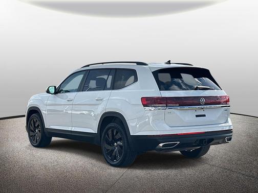 2025 Volkswagen Atlas 2.0T SE w/Technology 4MOTION