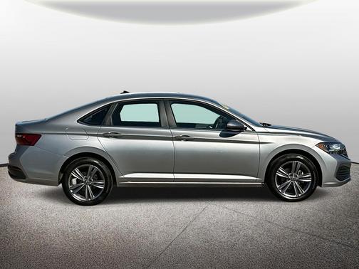 2022 Volkswagen Jetta 1.5T SE