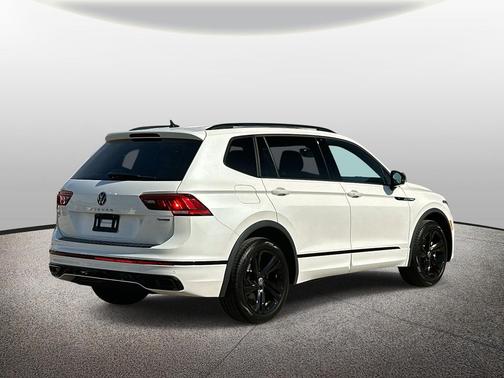2023 Volkswagen Tiguan 2.0T SE R-Line Black 4MOTION