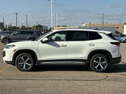 2025 Volkswagen Tiguan 2.0T SE 4MOTION