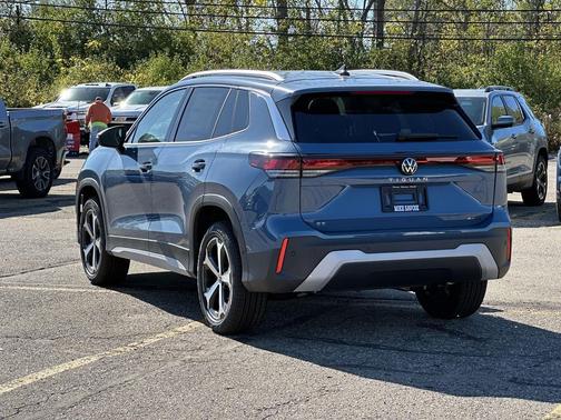 2025 Volkswagen Tiguan 2.0T SE 4MOTION