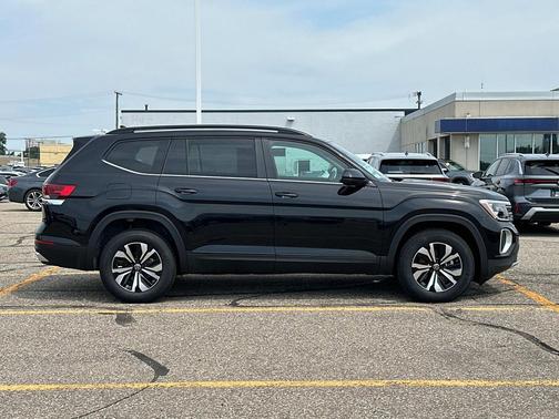 2025 Volkswagen Atlas 2.0T SE