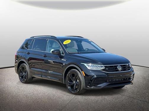 2024 Volkswagen Tiguan 2.0T SE R-Line Black