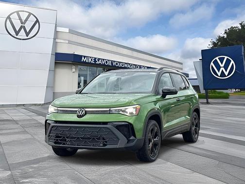 2025 Volkswagen Taos 1.5T SE Black
