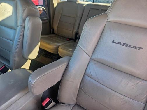 2004 Ford F-250 Lariat