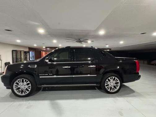 2013 Cadillac Escalade EXT Premium