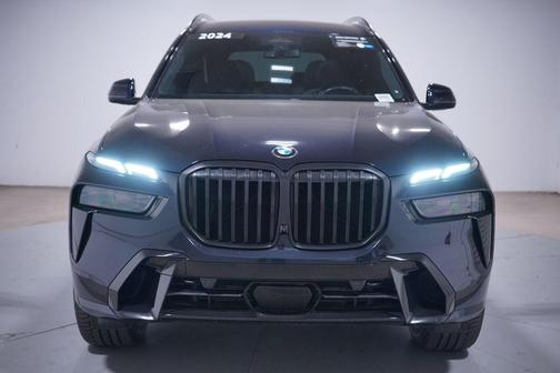 Carbon Black Metallic 2024 BMW X7 xDrive40i