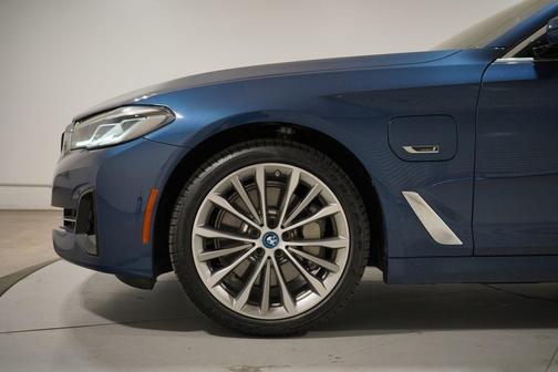 Phytonic Blue Metallic 2023 BMW 530e 530e