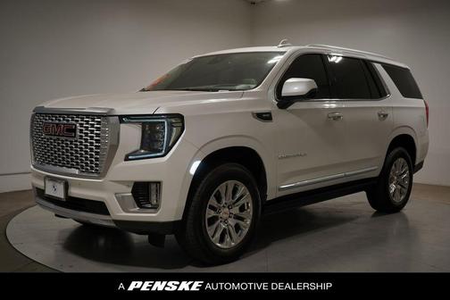 White Frost Tri-Coat 2024 GMC Yukon Denali