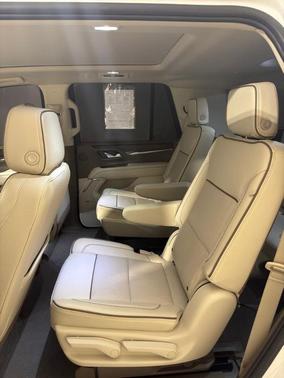 White Frost Tri-Coat 2024 GMC Yukon Denali