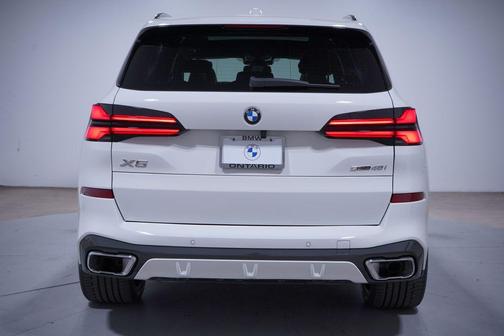 Alpine White 2024 BMW X5 sDrive40i