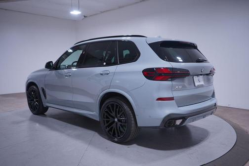 Gray Metallic 2026 BMW X5 sDrive40i