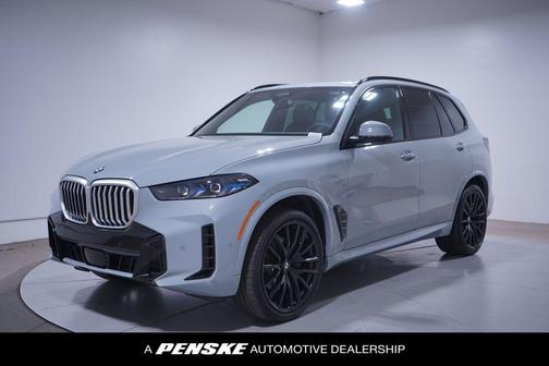 Gray Metallic 2025 BMW X5 sDrive40i