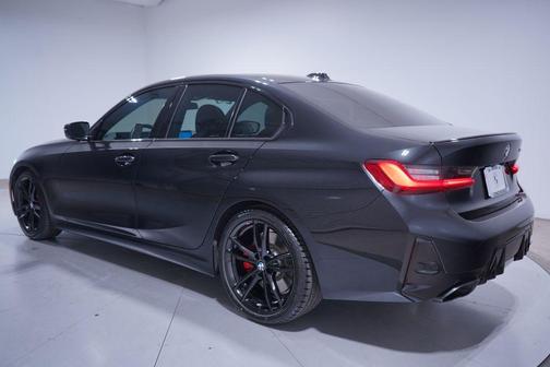 Black Sapphire Metallic 2023 BMW M340 i