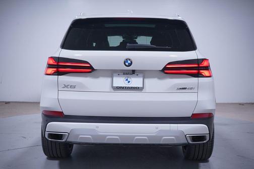 Alpine White 2024 BMW X5 xDrive40i