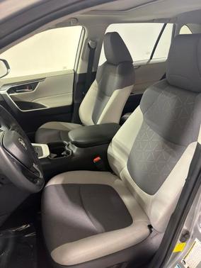 Silver Sky Metallic 2020 Toyota RAV4 XLE