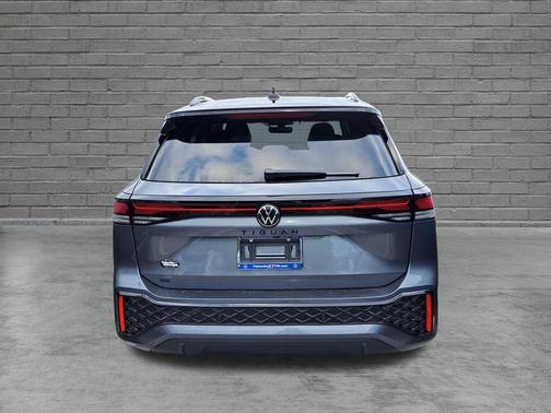 Platinum Gray Metallic 2026 Volkswagen Tiguan 2.0T SE R-Line Black