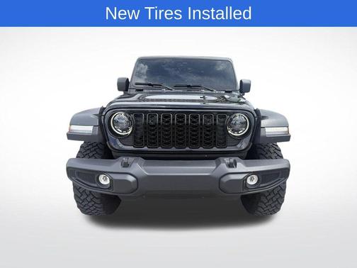 Black Clearcoat 2026 Jeep Wrangler Sport