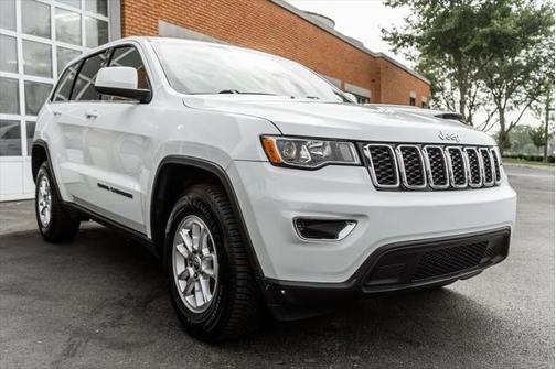 2020 Jeep Grand Cherokee Laredo