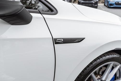 2024 Volkswagen Golf R 2.0T DSG