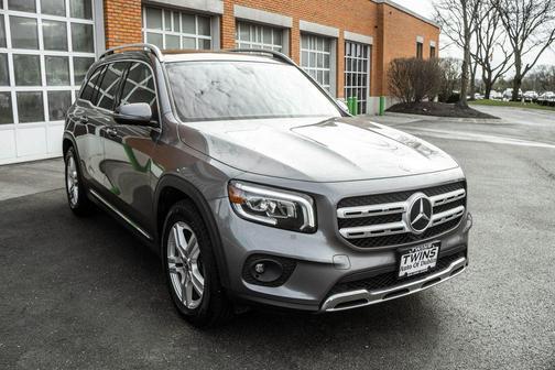 Mountain Grey Metallic 2022 Mercedes-Benz GLB 250 4MATIC