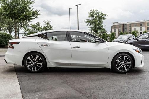 2021 Nissan Maxima SL