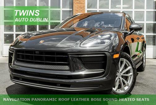 2022 Porsche Macan Base
