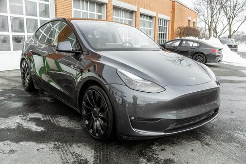 2022 Tesla Model Y Performance Dual Motor All-Wheel Drive