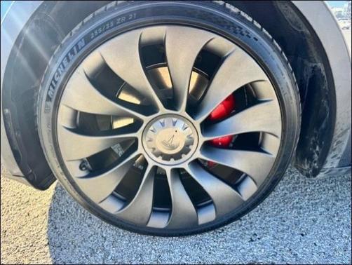 2022 Tesla Model Y Performance Dual Motor All-Wheel Drive