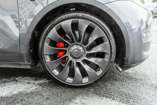 2022 Tesla Model Y Performance Dual Motor All-Wheel Drive