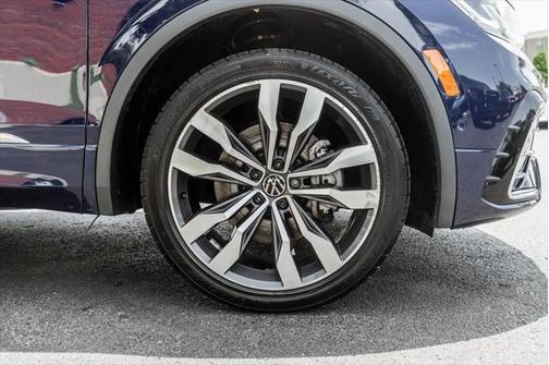 2022 Volkswagen Tiguan 2.0T SEL R-Line 4MOTION