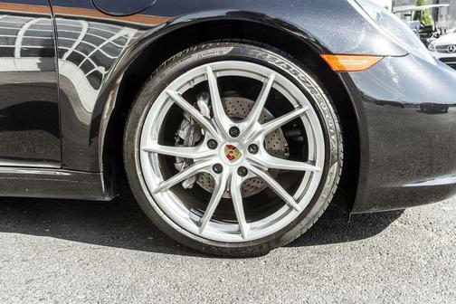 Jet Black Metallic 2018 Porsche 911 Carrera