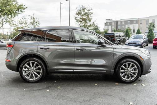 2022 Lincoln Corsair Standard