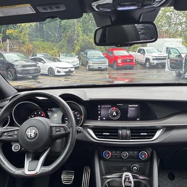 2022 Alfa Romeo Stelvio Ti