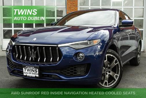 Blu Nobile Tri-Coat 2023 Maserati Levante GT