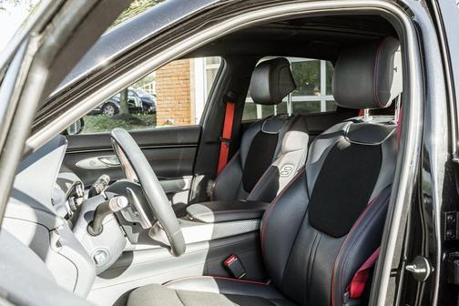 2022 Genesis GV70 3.5T AWD Sport
