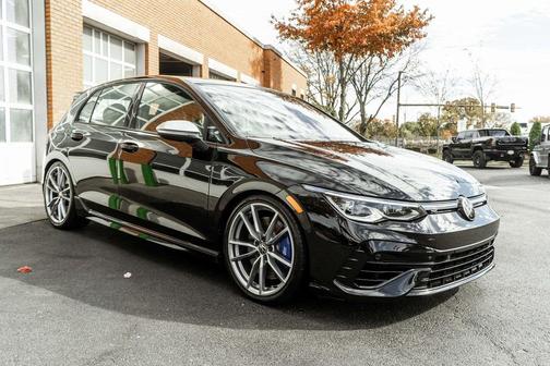 2024 Volkswagen Golf R 2.0T Manual