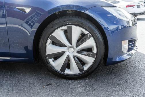 Deep Blue Metallic 2020 Tesla Model S