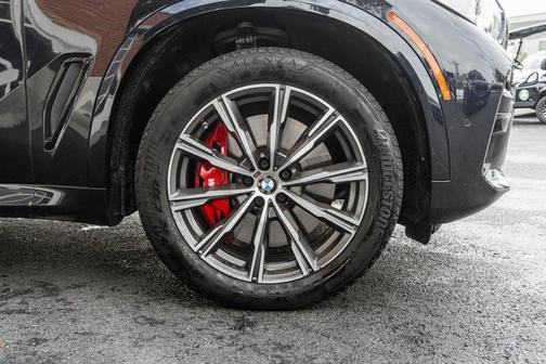2021 BMW X5 M50i