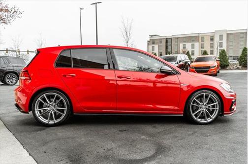 2019 Volkswagen Golf R 2.0T DSG