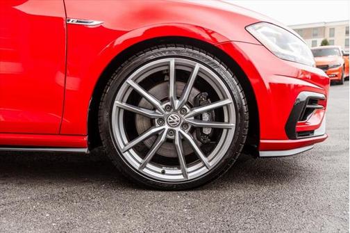 2019 Volkswagen Golf R 2.0T DSG