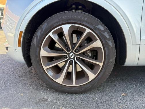 2019 Bentley Bentayga V8