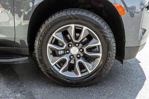 Shadow Gray Metallic 2021 Chevrolet Suburban LS