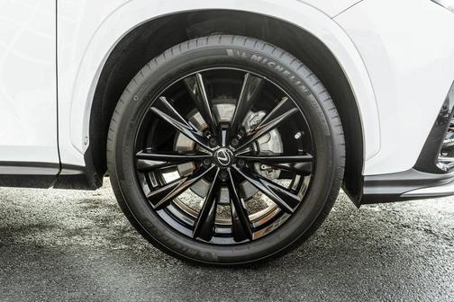 2023 Lexus NX 350 F SPORT Handling