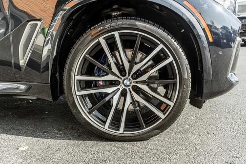 2020 BMW X5 M50i