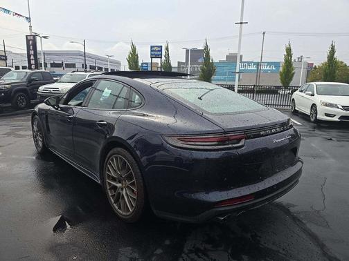 2018 Porsche Panamera Turbo