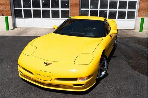 2000 Chevrolet Corvette Base